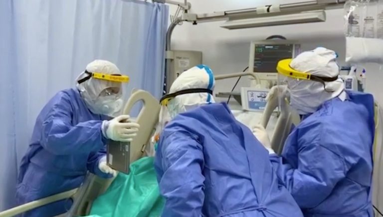 Al Policlinico di Bari tablet per comunicare con i parenti