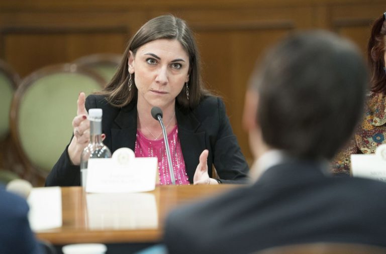 Scuola, tre scenari diversi per settembre