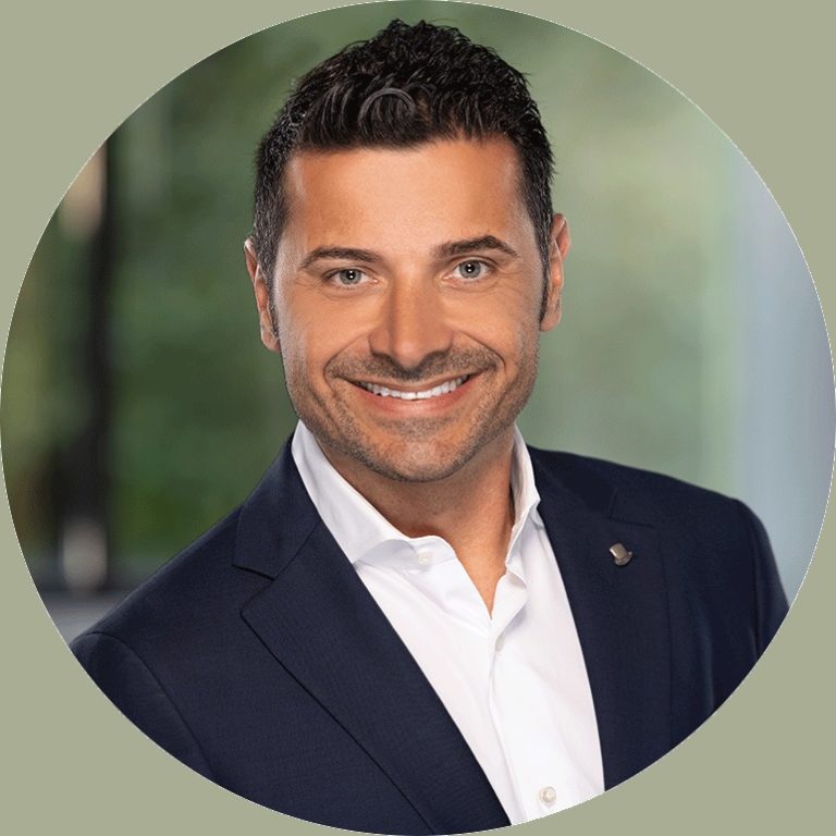 A Giovanni Di Napoli il Crystal Awards Honoree