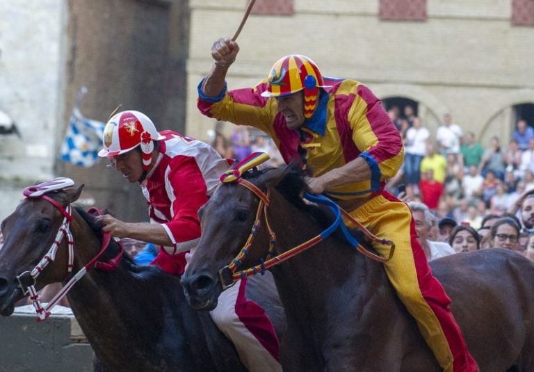 Coronavirus, non si correrà il Palio di Siena 2020