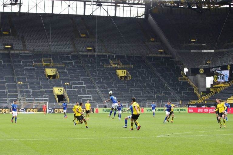 Riparte la Bundesliga: derby al Borussia Dortmund, frena Lipsia