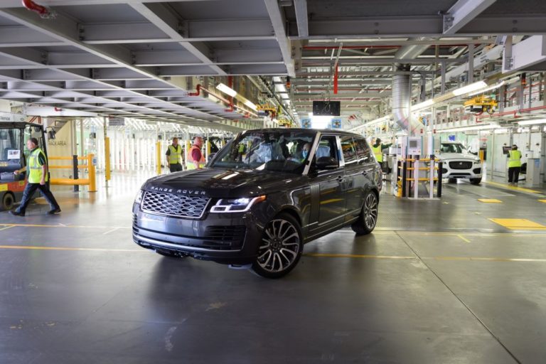 Prodotta prima Range Rover secondo norme sul distanziamento