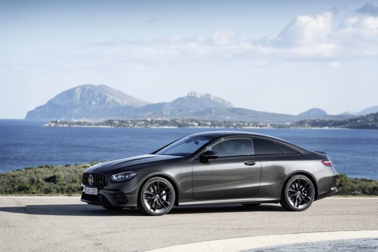Mercedes-Benz presenta la nuova Classe E coupé e cabrio