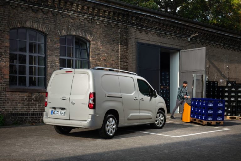 In Opel le consegne giornaliere hanno una tradizione di 120 anni