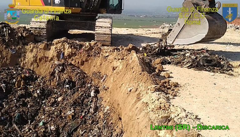 Inchiesta su mega discarica in Sicilia, arresti e sequestri