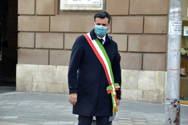 Spiagge, l’Anci contro l’Iss “Basta decisioni sulla testa dei sindaci”