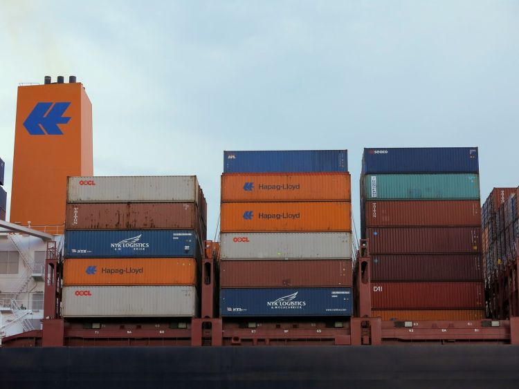 Commercio estero, nel primo trimestre export in netto calo