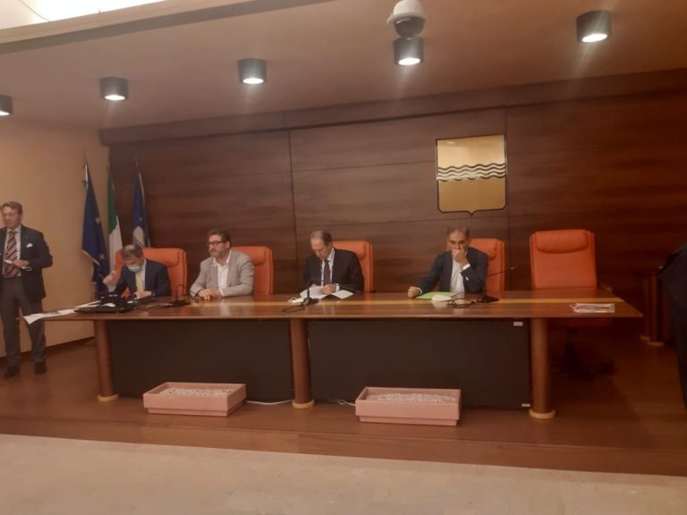Basilicata, contributi acqua per le famiglie in difficoltà