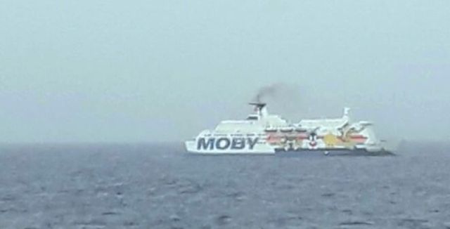 Coronavirus, 28 migranti  positivi sulla nave a Porto Empedocle