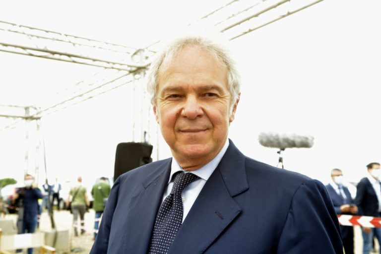 Intesa-Ubi, Salini “Può nascere un pilastro finanziario europeo”