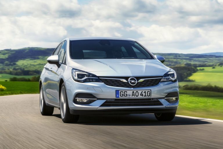 Con Opel Astra più sicura la strada per le vacanze