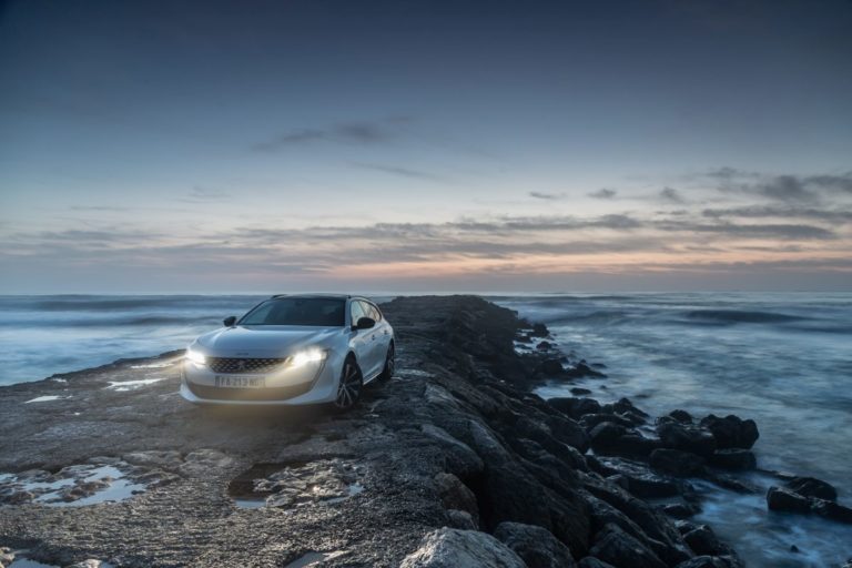 Peugeot 508, con Night Vision sicurezza notturna senza imprevisti