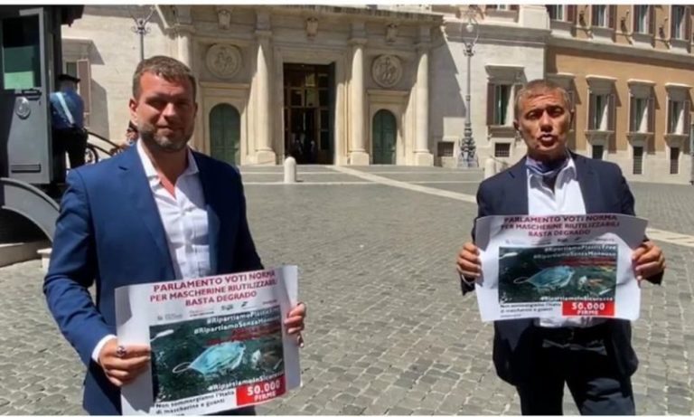 Pecoraro Scanio “Il mare non diventi una discarica di mascherine”