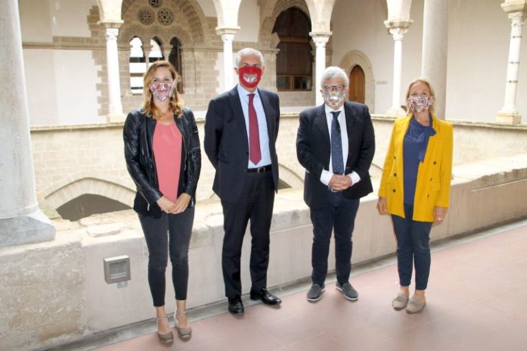 Mascherine con visiera trasparente donate all’Università di Palermo