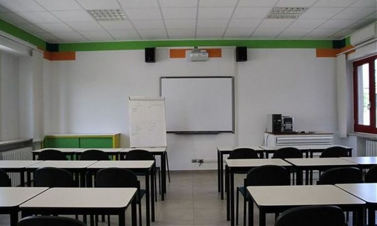 In Campania la scuola inizierà il 24 settembre