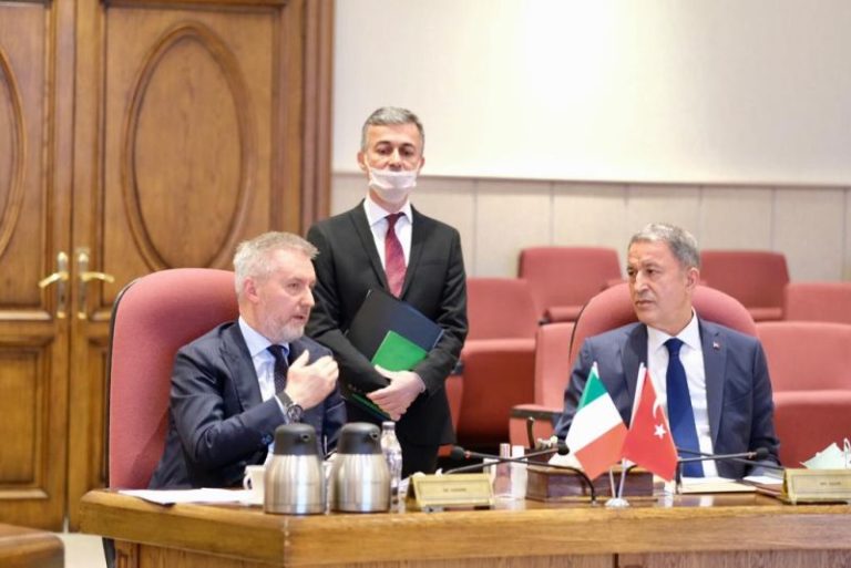 Turchia, Guerini “Dialogo e cooperazione su dossier più importanti”