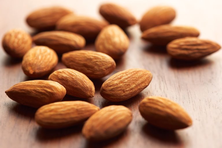 Mandorle, effetti positivi su problemi cardiovascolari, diabete e peso