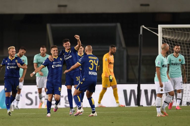 Inter ribalta il Verona, ma alla fine fa 2-2 e scivola al 4° posto