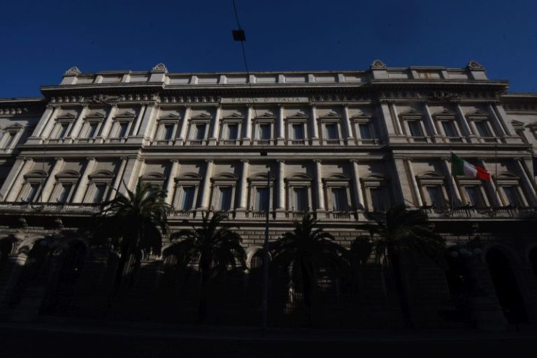 Pil, per Bankitalia ripresa graduale ma rischi se nuovi focolai