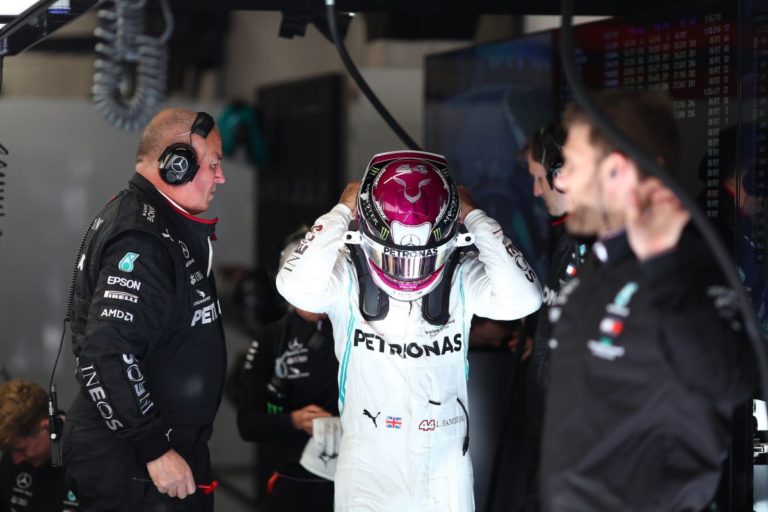 Hamilton il più veloce, ma sul bagnato Vettel davanti in FP2