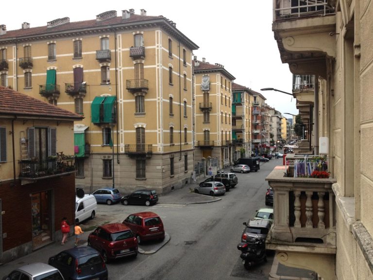Casa, aumentano a Torino le famiglie italiane che occupano abusivamente