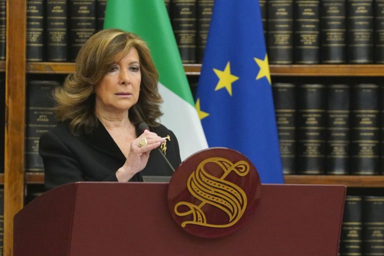 Casellati: “Ora serve il lavoro, Genova modello da seguire”