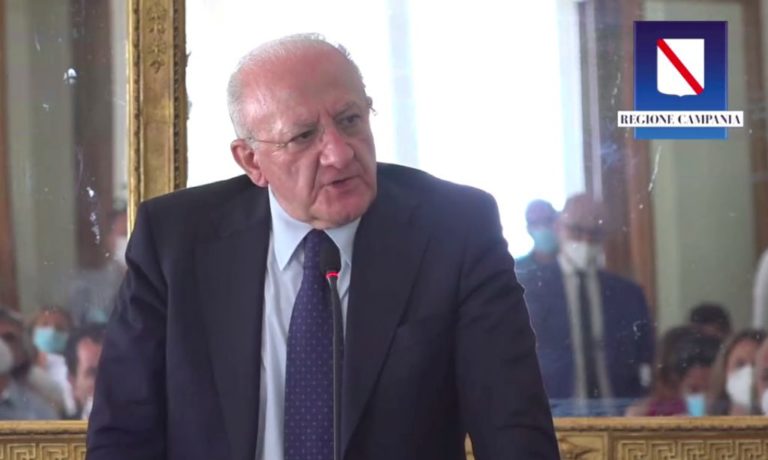 De Luca “Potenziamo la Sanità a Ischia e Procida”