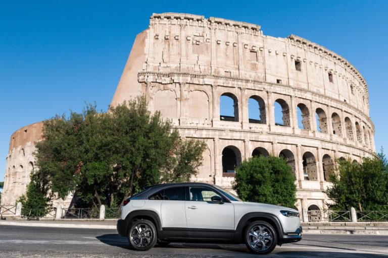 Mazda prevede una costante ripresa delle vendite a livello globale