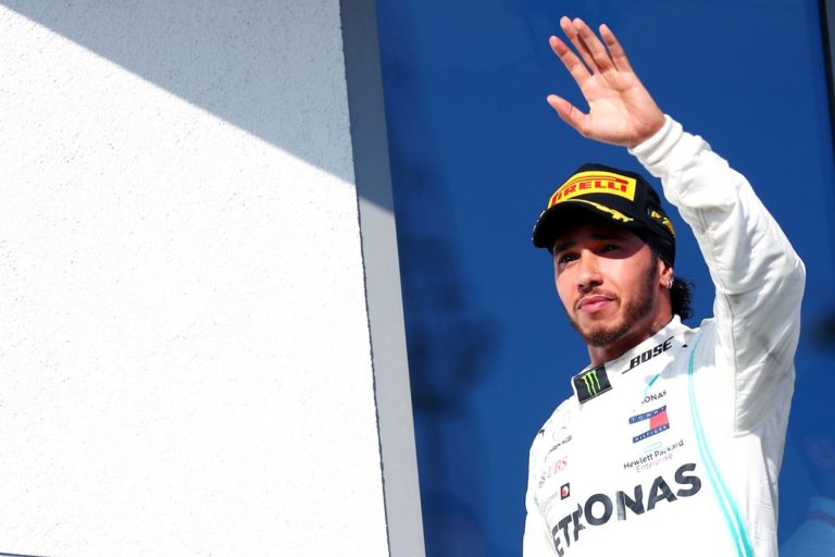 Hamilton vince a Silverstone, Leclerc 3°