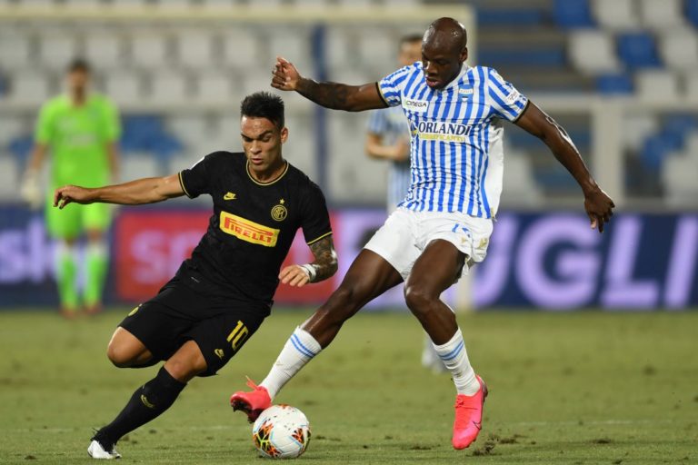 L’Inter travolge la Spal e sale al 2° posto