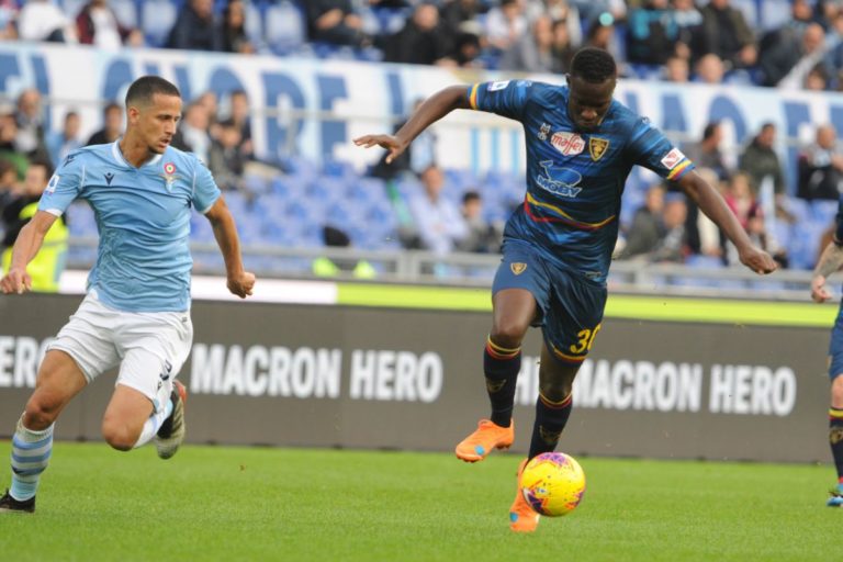Caicedo illude la Lazio, il Lecce vince in rimonta