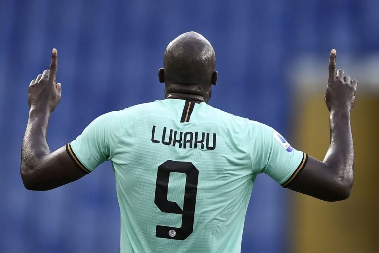 Doppietta Lukaku e Sanchez, Inter travolge Genoa 3-0