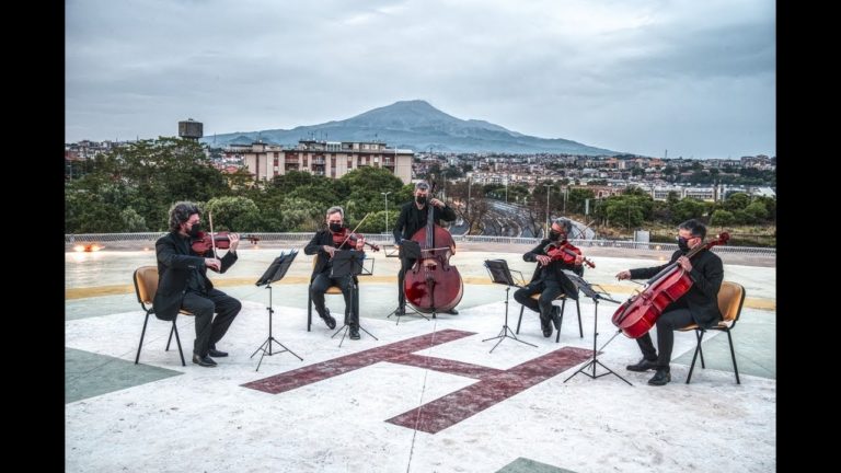 ‘Cavalleria Rusticana’, suonato sul tetto del Pronto Soccorso del Policlinico di Catania