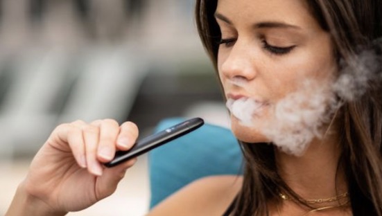 Sigarette elettroniche, per il 72% di chi le utilizza sono utili
