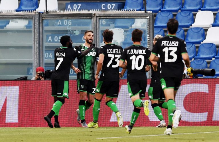Il Sassuolo la spunta nel finale, il Lecce si arrende 4-2