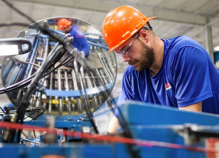 Prezzi produzione industriale +0,7% a giugno in Eurozona e Ue