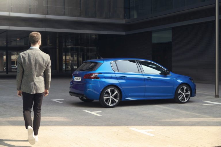 Nuova gamma Peugeot 308 ordinabile in Italia