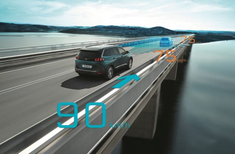 Peugeot anticipa le caratteristiche della guida assistita