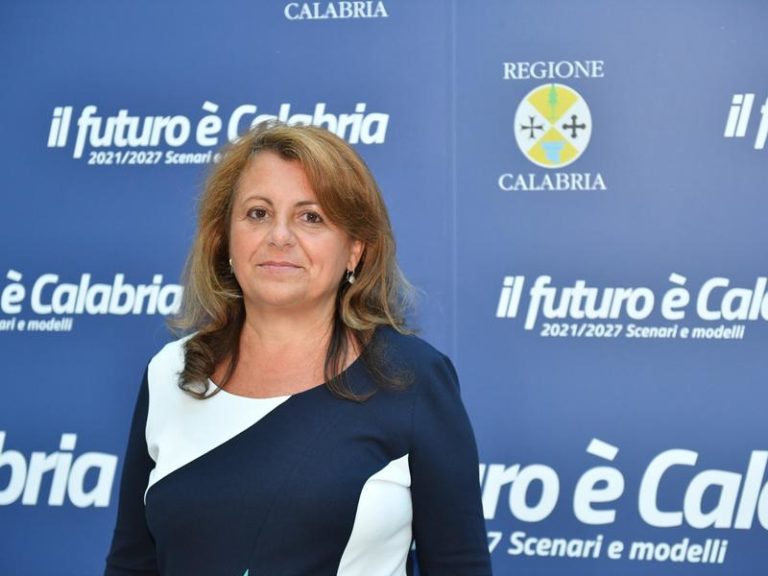 Quattro treni in più da Reggio alla Costa Jonica per domeniche estive