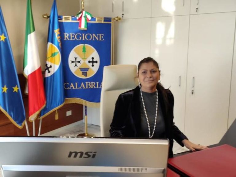 Santelli “Riapriamo le scuole il 24 settembre in sicurezza”