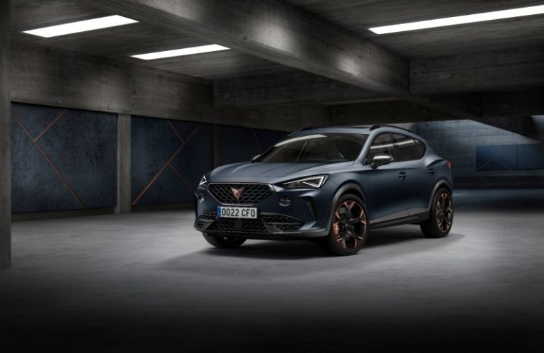 Cupra Formentor, il suv ibrido plug-in