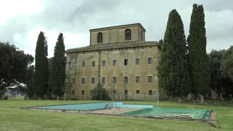 Toscana, fiamme nella tenuta confiscata alla mafia a Suvignano