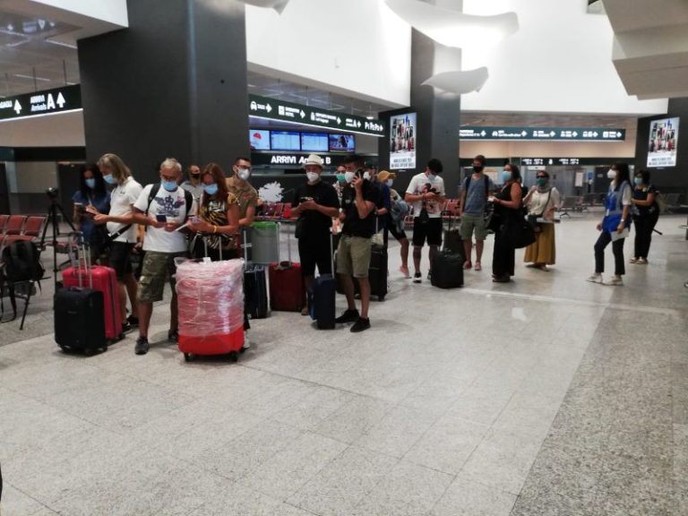 Coronavirus, al via i tamponi all’aeroporto di Malpensa