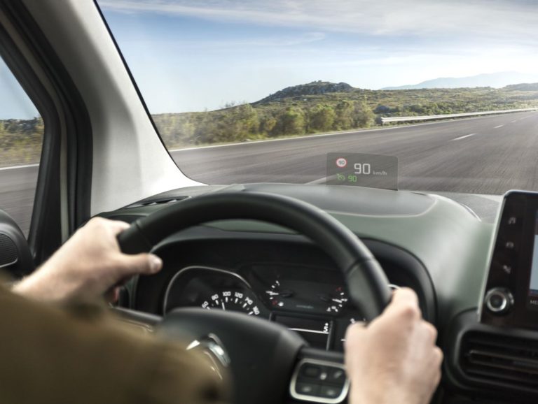 Citroen, Color Head Up Display per non togliere occhi da strada