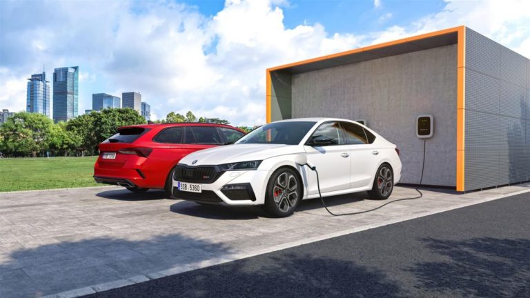 Nuova Skoda Octavia ora anche Hybrid