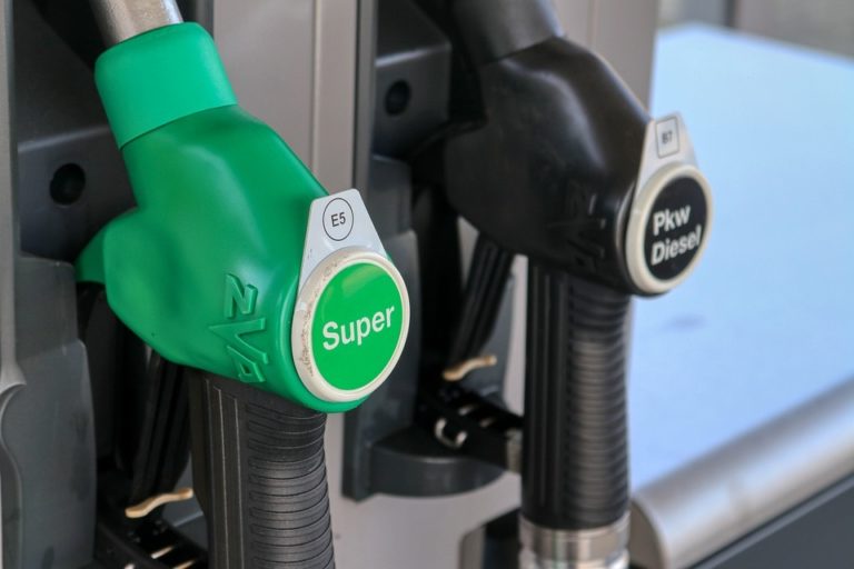 Stop ai “turisti del pieno”, Fvg incrementa il contributo-carburanti