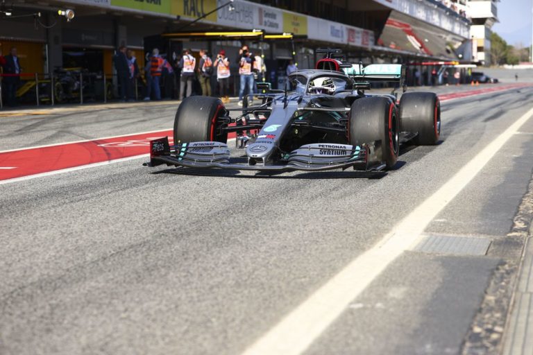Gp Belgio, Hamilton pole  Bottas 2° Ferrari fuori in Q2