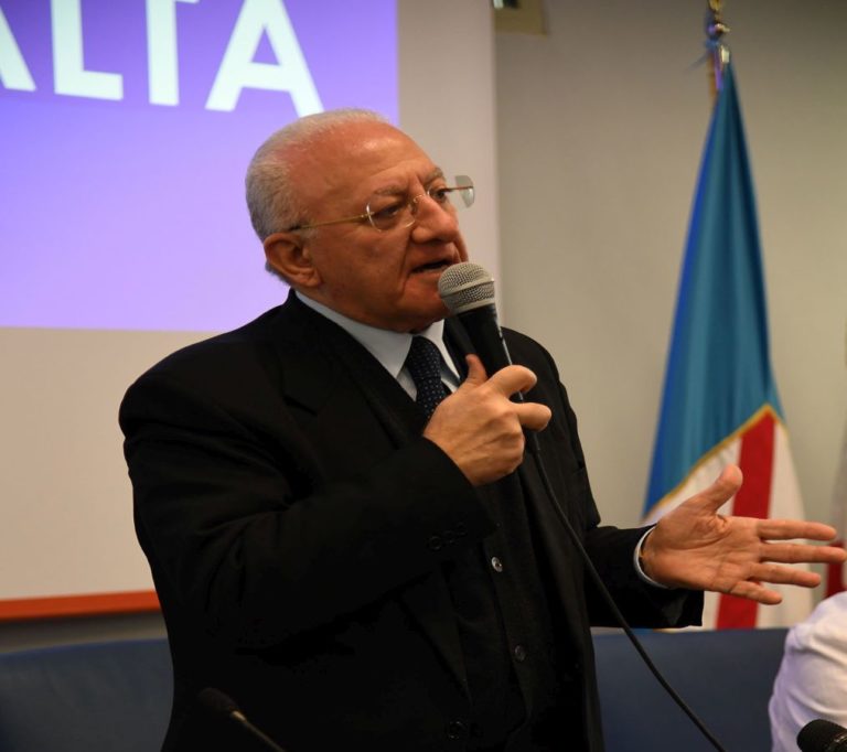Coronavirus, De Luca “Dai rientri in Campania 2000 positivi”