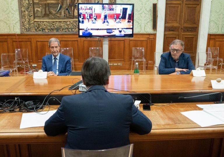 Musumeci “sui migranti dal Governo parole, non indietreggiamo”