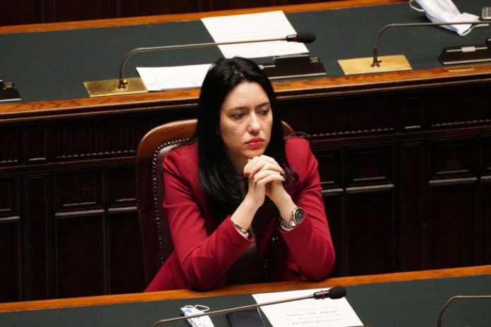 LUCIA AZZOLINA MINISTRA ISTRUZIONE
